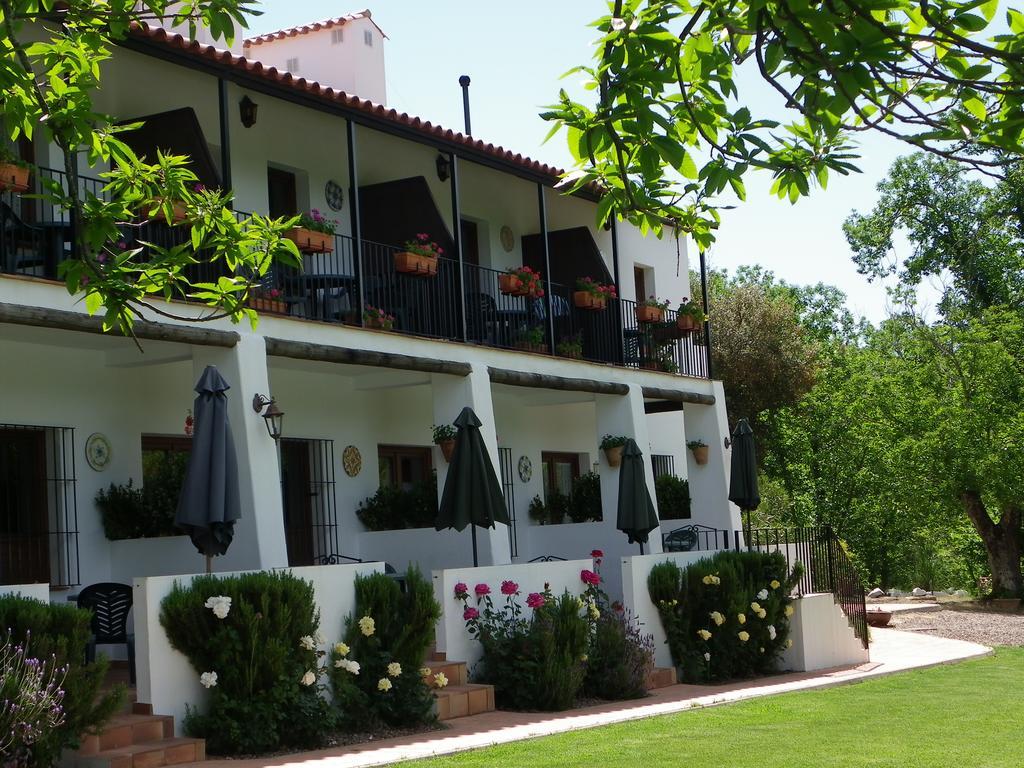 Hotel Apartamento Rural Finca La Media Legua Aracena Exterior foto