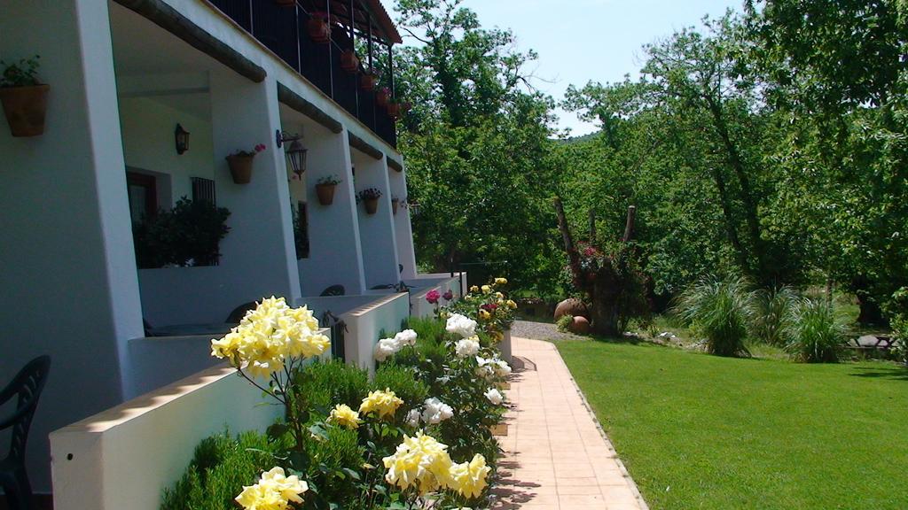 Hotel Apartamento Rural Finca La Media Legua Aracena Exterior foto