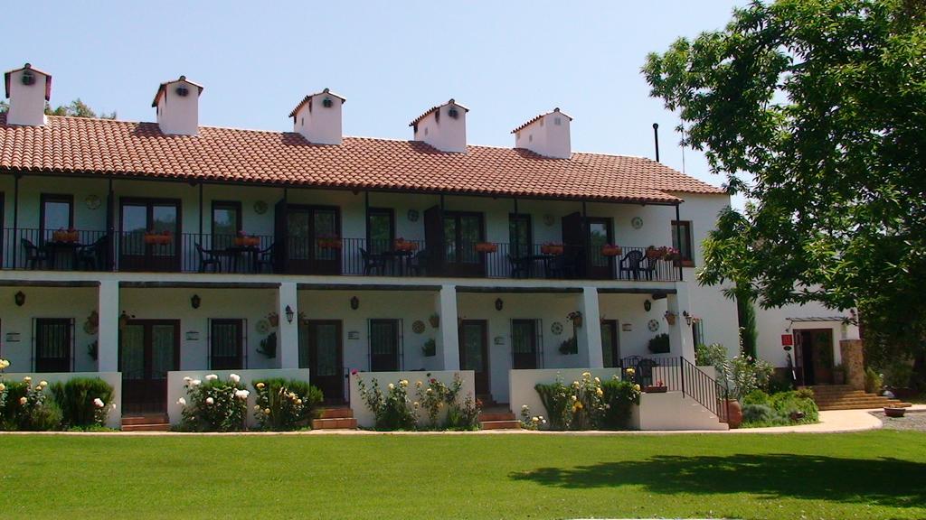 Hotel Apartamento Rural Finca La Media Legua Aracena Exterior foto